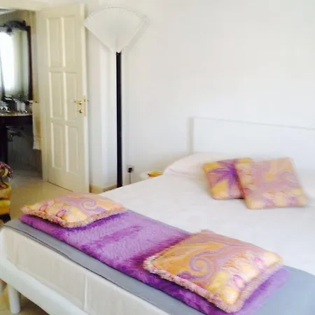 Bed & Breakfast L'attico Del Centro 3*